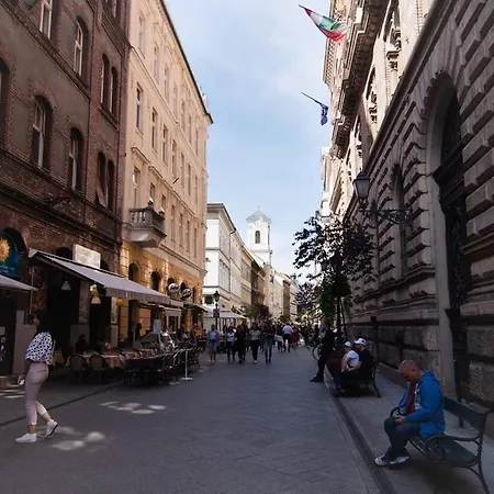 Perfect Place In The Heart Of Downtown Vakantiehuis *